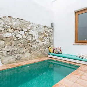 Encantadora Con Piscina Privada El Bosque